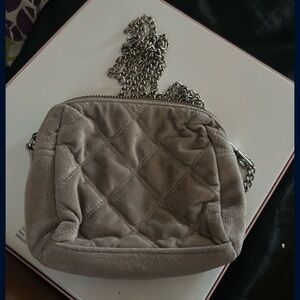 Quilted Gray Chain Shoulder Bag